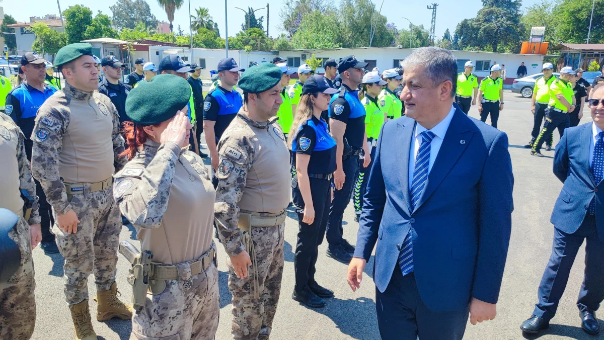 Adana Valisi Yavuz: "Bayram boyunca 35 İHA-SİHA ve dron g&ouml;rev alacak" 