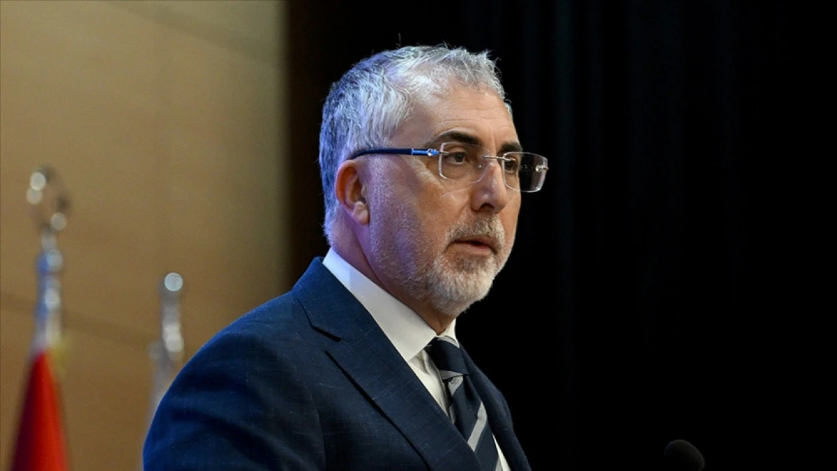 Bakan Işıkhan'dan Asgari &Uuml;cret Tespit Komisyonu'nun ikinci toplantısına ilişkin a&ccedil;ıklama: Rakam i&ccedil;in &ccedil;ok erken