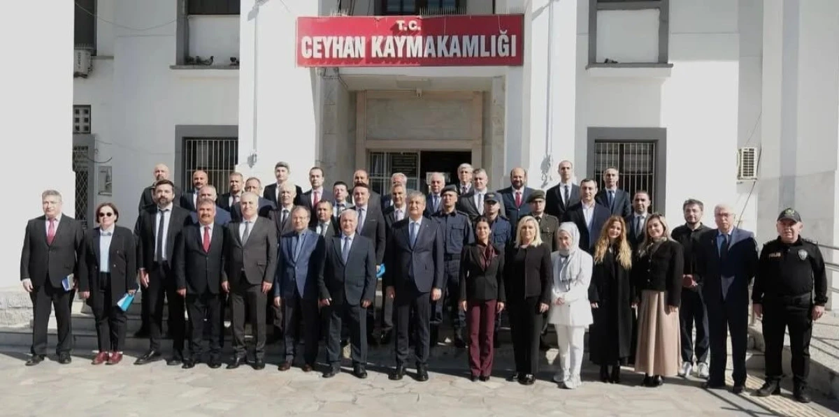 Ceyhan&rsquo;da Yatırımlar ve Vatandaş Odaklı Hizmetler G&uuml;ndemde: Vali Yavuz Ziyarette