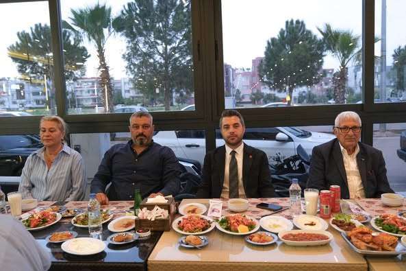 Chp, basın mensuplarıyla iftar programında buluştu 